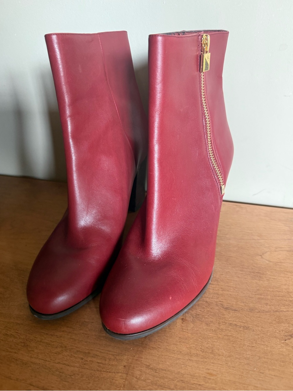 Michael Kors Burgundy Leather Ankle Boots Gold Padlock Zip Block Heel 8